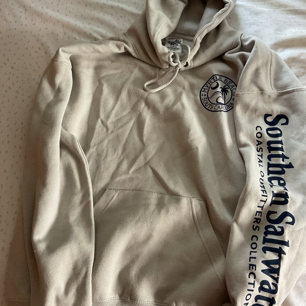 🏷️ Southern Saltwater Myrtle Beach Hoodie (L)